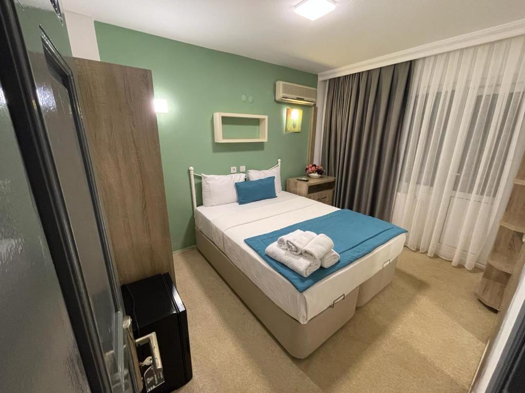 Colophon Beach Otel Gumuldur Exterior foto